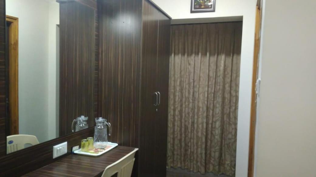Tiruchirappalli Famous Residency酒店 外观 照片