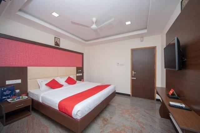 Tiruchirappalli Famous Residency酒店 外观 照片
